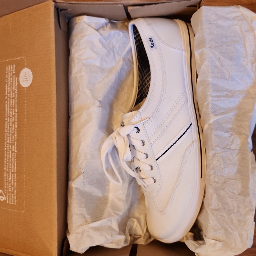 Keds Sportive T toe white size 10